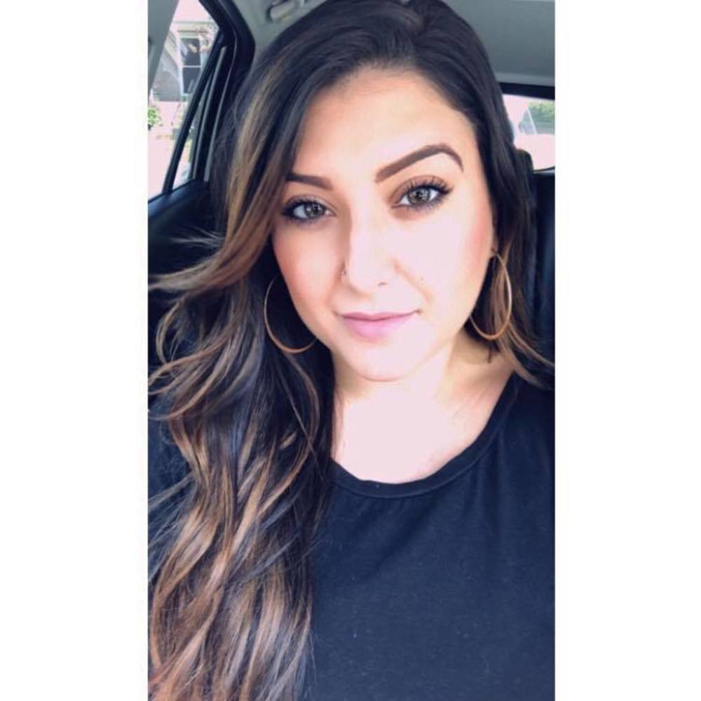 Meet your Posher, Cristina